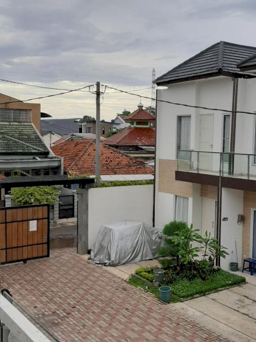 Dijual Rumah 2 Lantai New Brand , Ready Stock di Villa Menjangan Bintaro