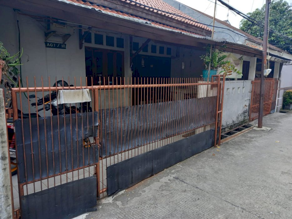 Dijual Murah Rumah di Jln Padibu Duren Sawit Jakarta Timur