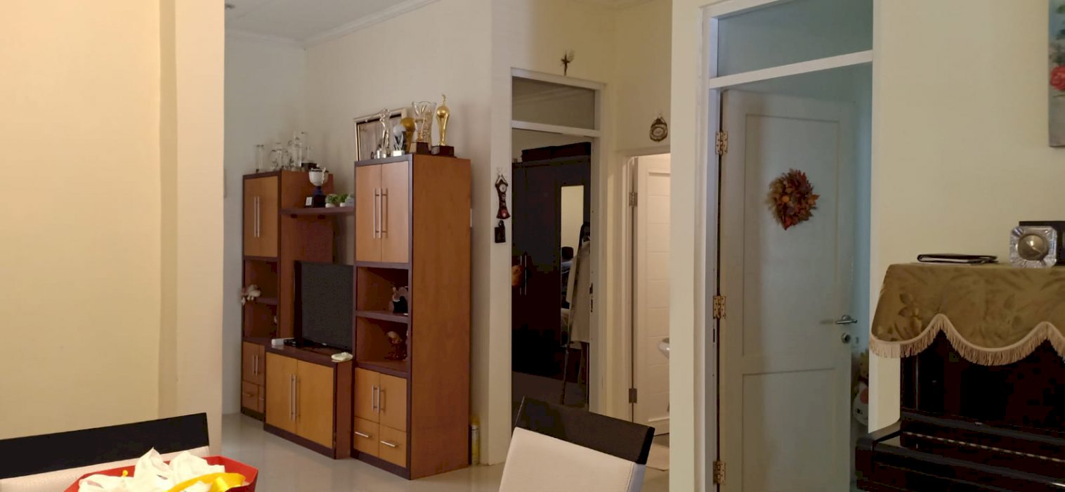 Rumah Dijual Permata Buana Siap Huni