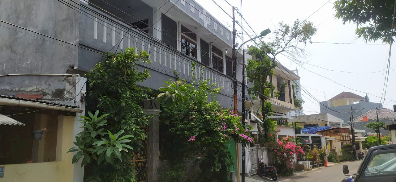 Dijual Rumah Pribadi di Jalan Anggrek Neli Murni 7 A, Slipi, Jakarta Barat