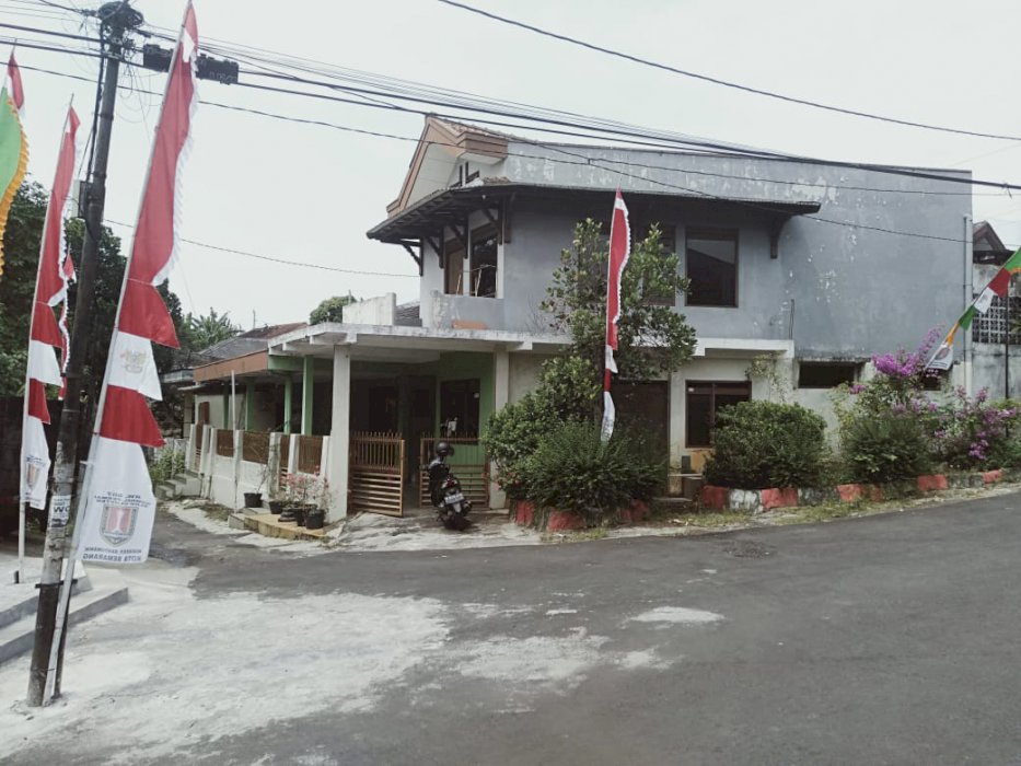 Jual Rumah Hook Gombel Permai Semarang 2Lt Siap Huni View Depan Taman