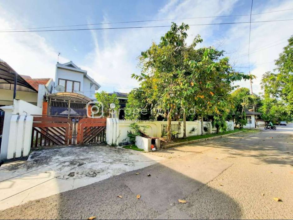 Tanah Kavling Lokasi Strategis di Jalan Jemursari I Nol Jalan Utama Cluster