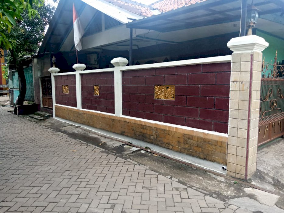 Rumah Beserta Isi Dalamnya di Pinang Kota Tangerang