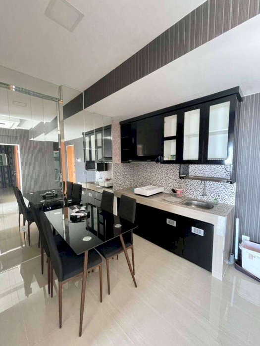 Full Furnished Apartemen Puncak Dharmahusada Tipe 2 BR Tower A View Suramadu