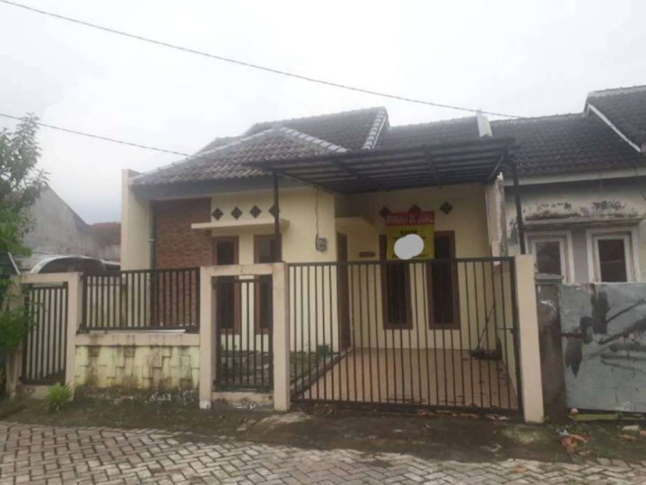 1033. Dijual rumah murah Surya Citra Residence Tropodo I Waru Sidoarjo