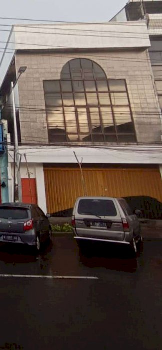 1016. Dijual Ruko murah di Dharmawangsa Surabaya