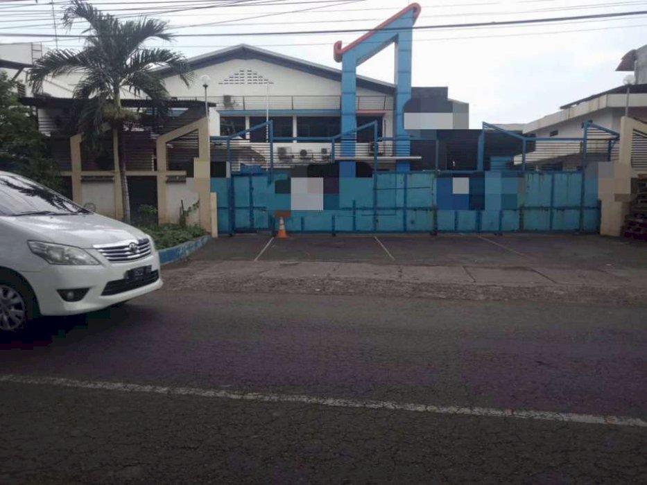 923. Gedung ex pabrik di Jl. Raya Berbek, Waru Sidoarjo