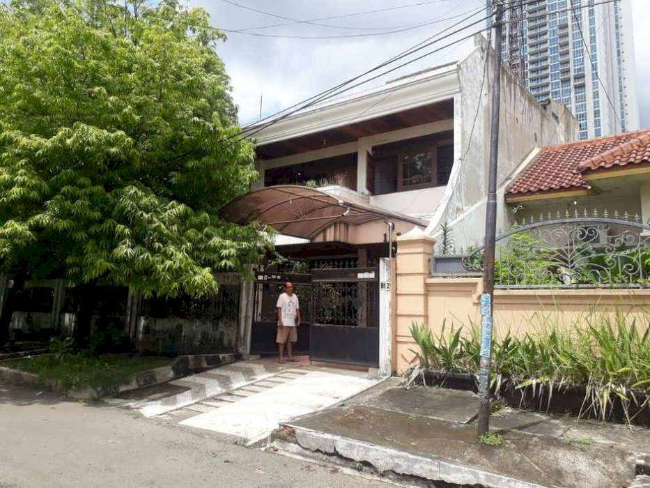 907. Dijual rumah murah Kencanasari Timur III, Dukuh Pakis, Surabaya