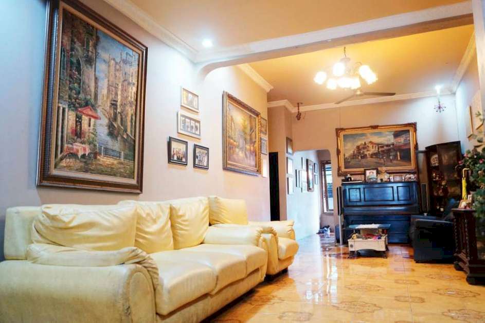 854. Dijual Rumah diSurabaya Kota Harga Murah &amp; Minimalis - Rungkut