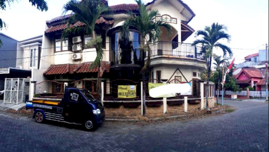848. Dijual rumah murah 2 lt Bumi Marina Emas Keputih Surabaya Timur