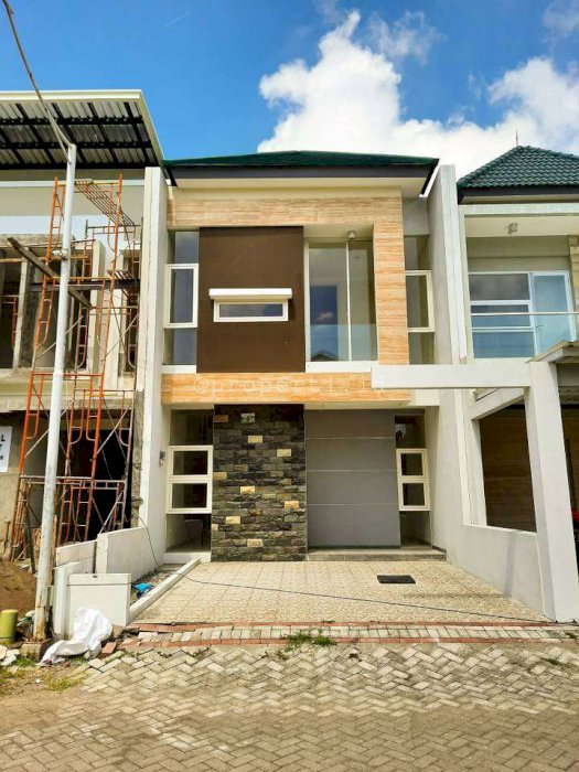 Rumah 100% Baru Unit A dan B Di Perumahan Sukolilo Dian Regency 2 Minimalis