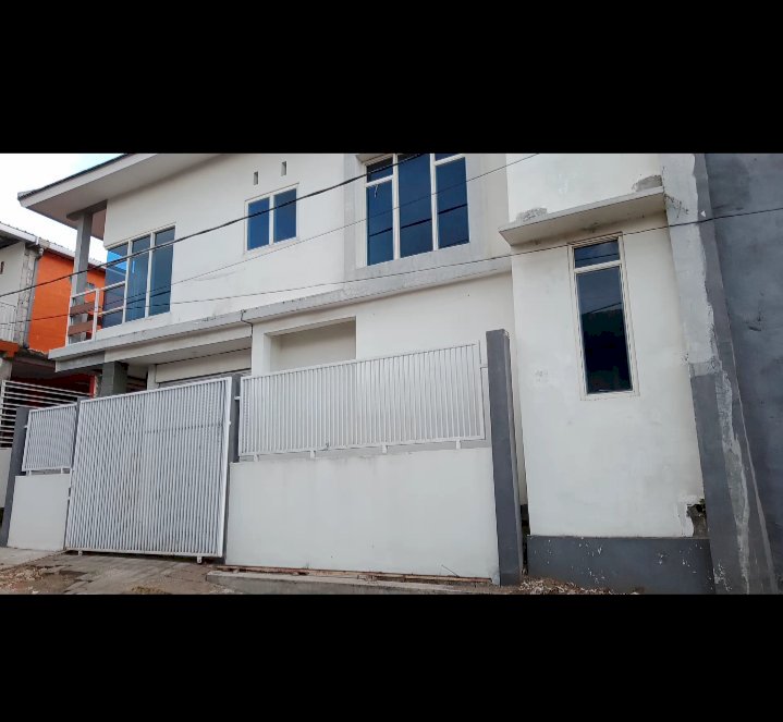 Rumah Dekat Kampus Mewah