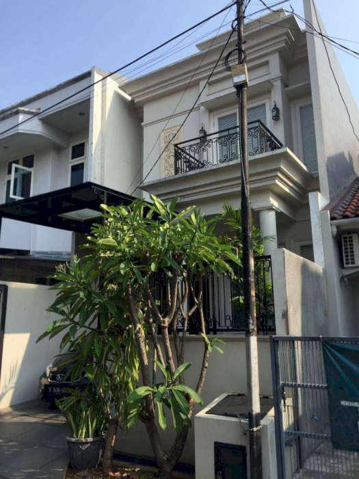 711. Dijual rumah murah 2 lantai siap huni di PONDOK INDAH Jakarta