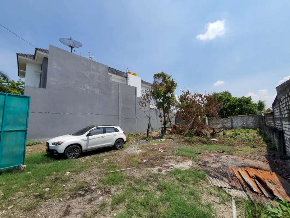 Tanah Lokasi Strategis dan Lebar Di Jalan Poros Banjarsari Daerah Manyar, Gresik