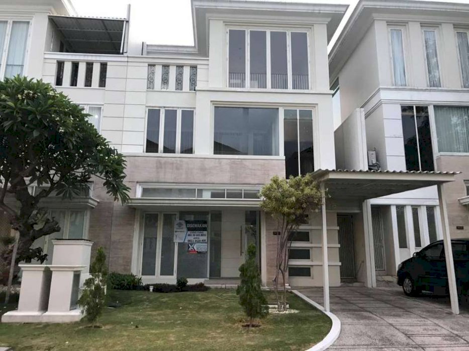675. Dijual rumah murah di Ritz Embassy Blok AG,Pakuwon Indah Surabaya