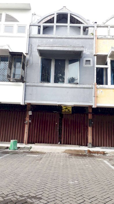 285.Dijual murah Ruko di Araya 1