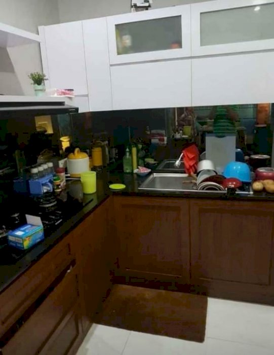 Direct owner   Dijual rumah full furniture lantai 2 dikawasan kota dps