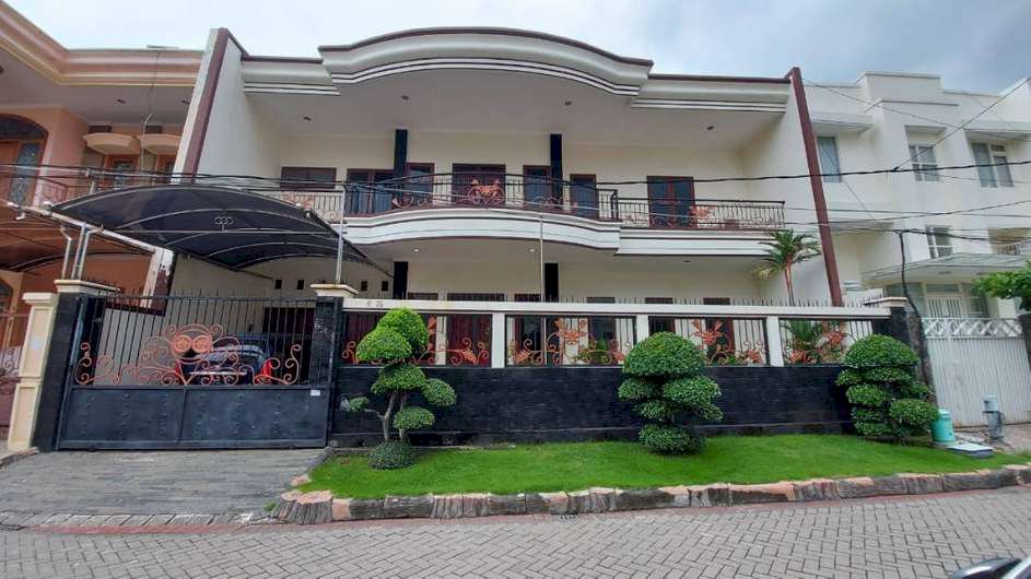 Rumah Model Mediteran Interior Full Furnish Di Darmo Hill Mayjen Sungkono