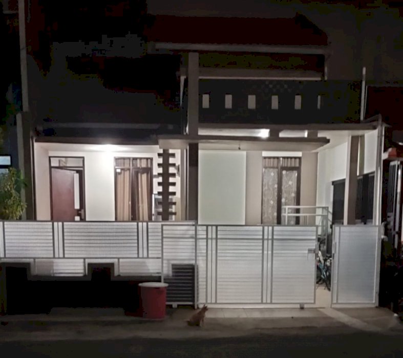 Di jual rumah full furnished dan kitchen set