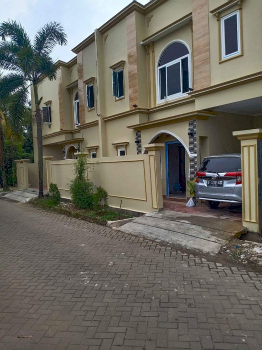 Dijual 2 rmh baru ciledug