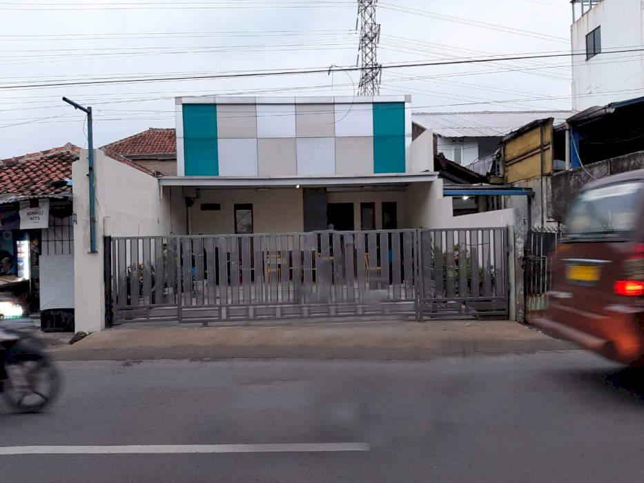 Dijual Rumah Bagus Pisan Mainroad di Ciwastra