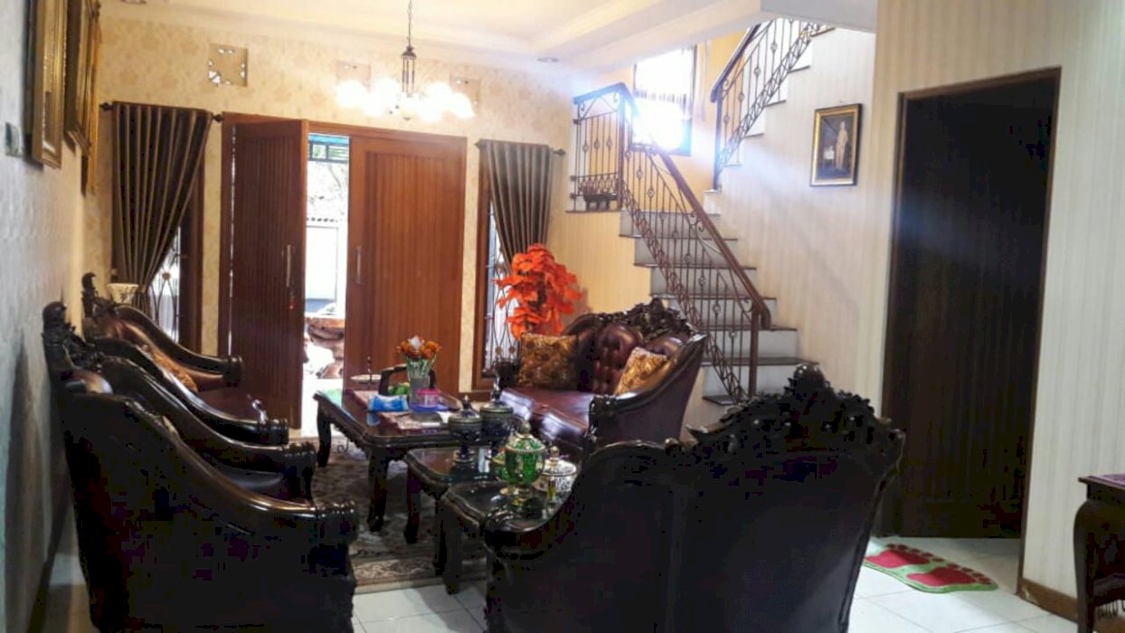 Rumah 2 Lantai plus Furniture