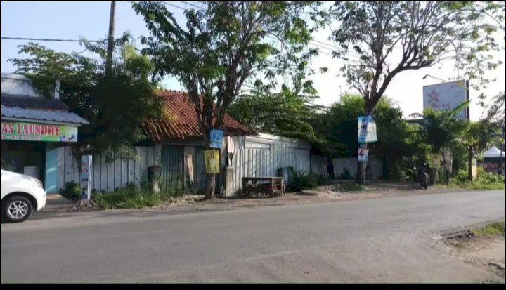 Tanah kosong+ada bangunan toko kecil luas 3220