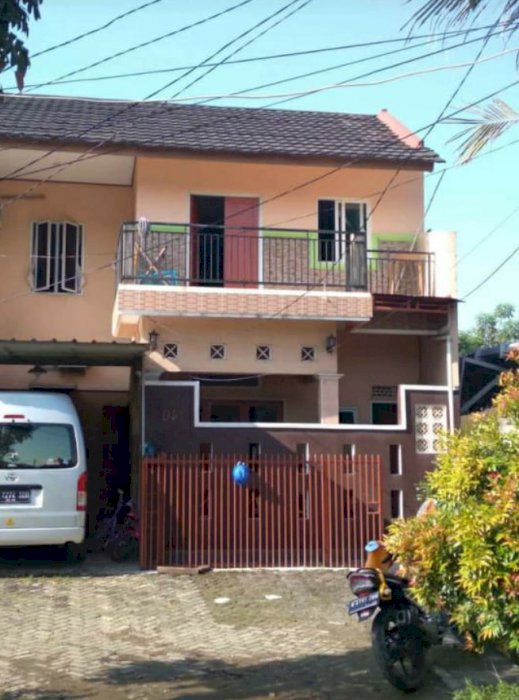 Rumah tingkat 2 pondok gede