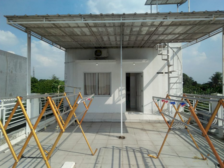 Rumah Lantai 2 Di Bintaro