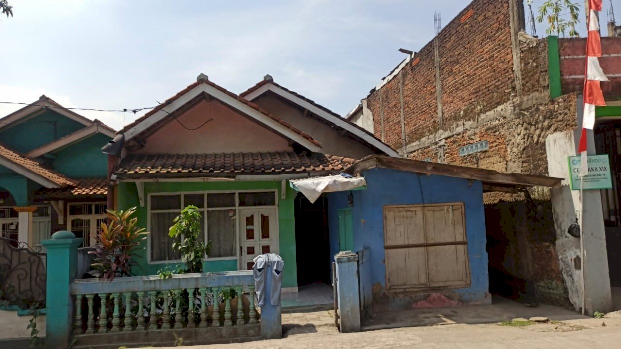 Dijual Rumah Pinggir Jalan Kawasan Ramai di Sangkan Hurip, Kopo Katapang
