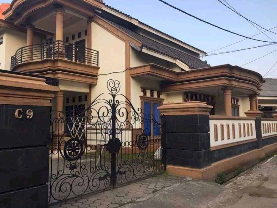 Rumah modern mewah siap huni