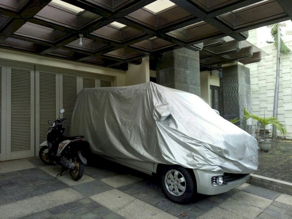 Rumah Minimalis Tropis di Graha Family Blok Favourite, Murah!