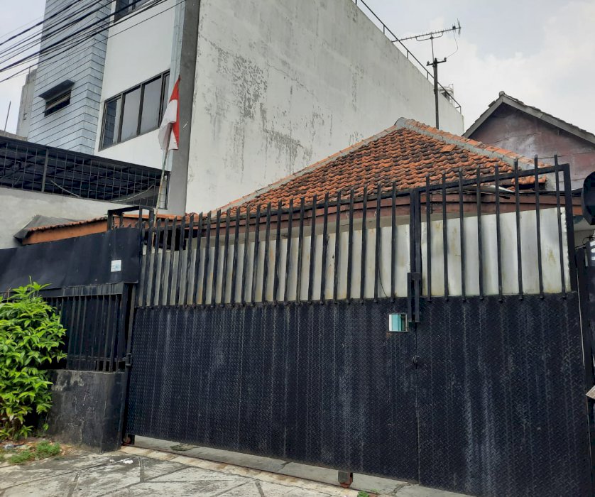 Rumah Tua Uk 8 x 20 m2 di pintu air , pasar baru , jakarta pusat murah