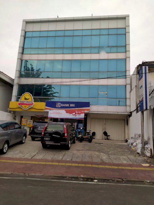 Disewakan Ruko Siap Pakai Lokasi Strategis di Cempaka Putih Tengah