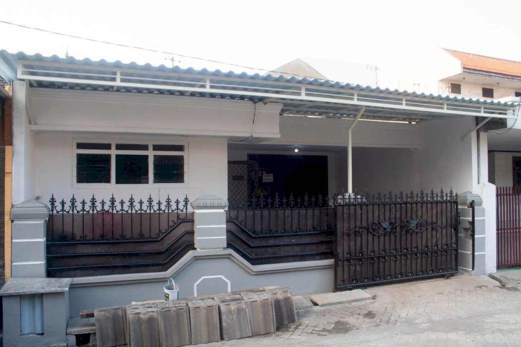 Disewakan / Dikontrakan Rumah Delta Sari Indah Blok N-107, Sidoarjo