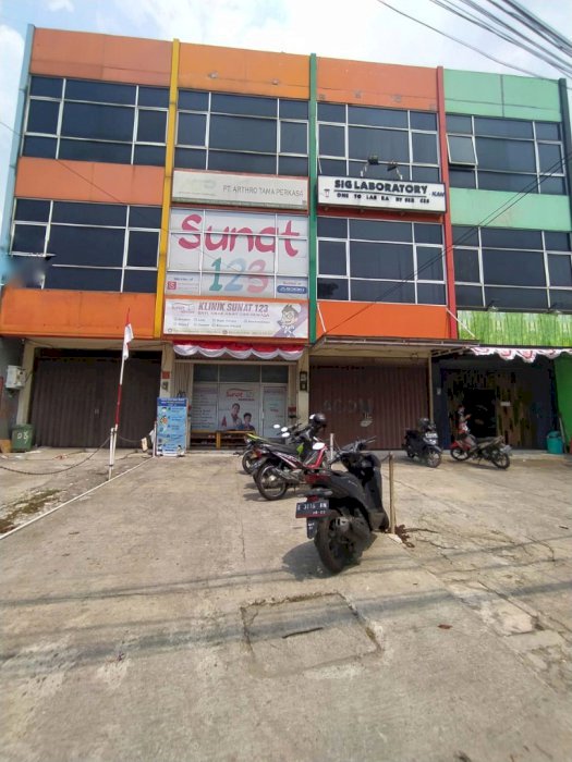 Ruko Lokasi Strategis di Rawasari, Cempaka Putih Jakarta Pusat