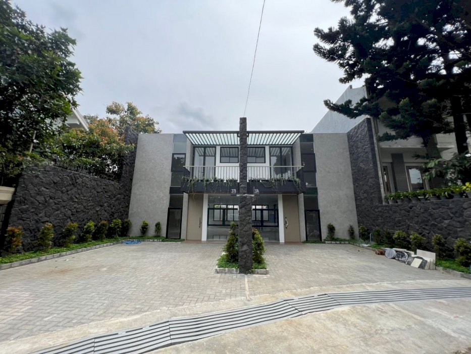 Rumah Mewah Minimalis di Babakan Jeruk