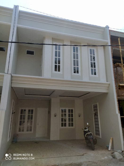 Rumah Cluster di Jln Swadaya Ujung Jakarta Selatan