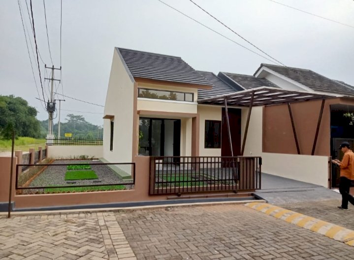 Rumah ready  dp 0  lokasi 2 km dari Taman Buah Mekarsari