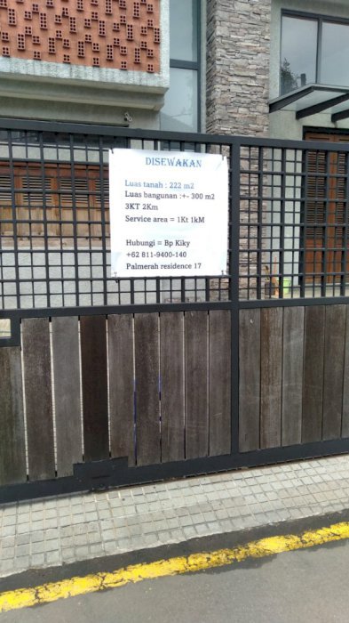 Sewa rumah dekat dengan pintu tol slipi dalam kota