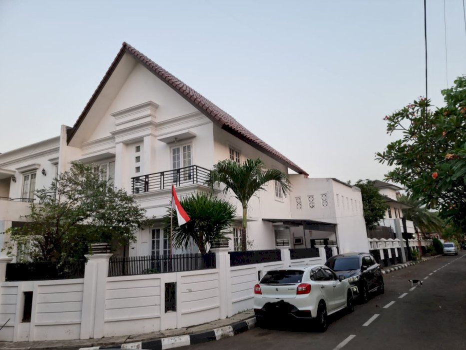Rumah Mewah Dlm Cluster di Cipinang Besar Utara, Jakarta Timur