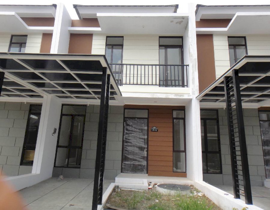 DISEWAKAN RUMAH 2 LANTAI, UNIT BARU  DI KARAWANG BARAT.