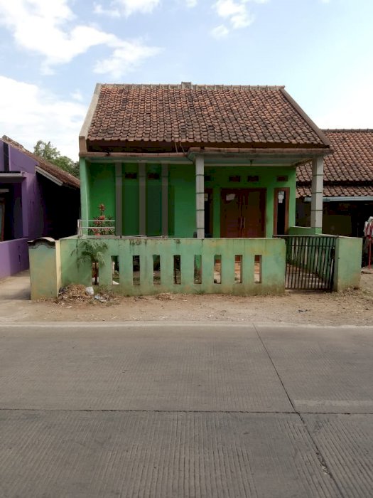 Dijual Rumah Mainroad Bisa untuk Usaha di Sapan, Majalaya