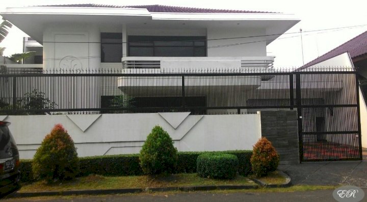 Rumah Mewah Jl Taman Patra Kuningan, Jakarta Selatan-R-0348