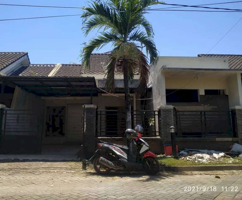 Dijual murah rumah di star Safira daerah taman