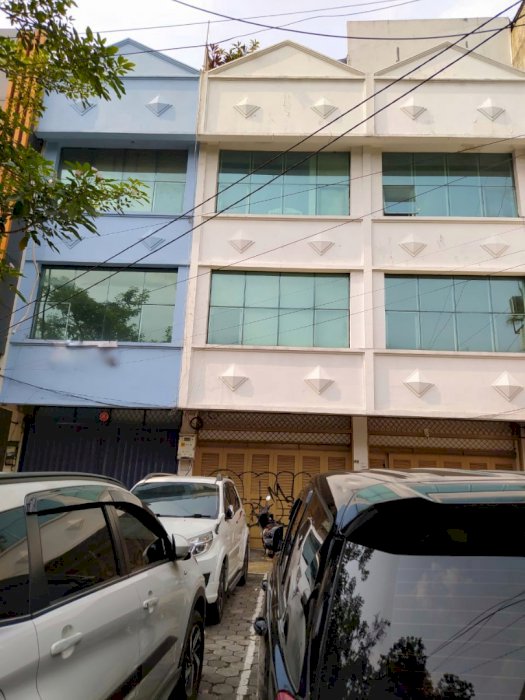 Disewakan Ruko Siap Pakai Lokasi Strategis di Tebet Jakarta Selatan