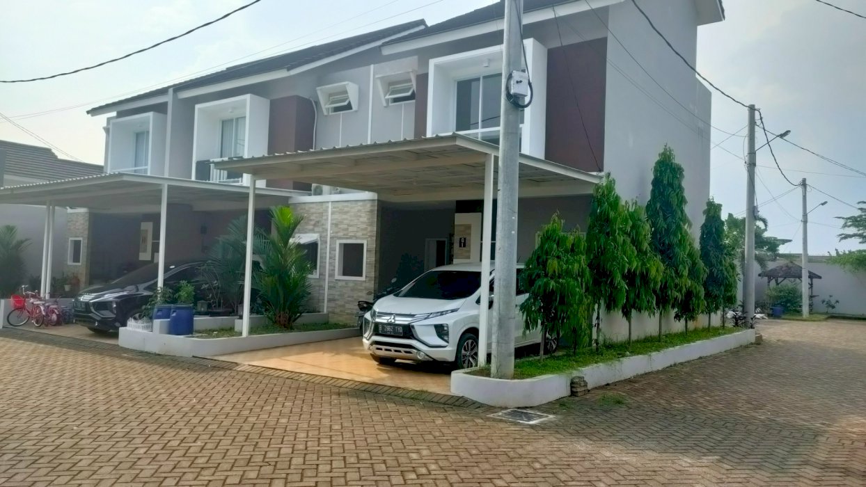 Rumah dalam komplek siap huni