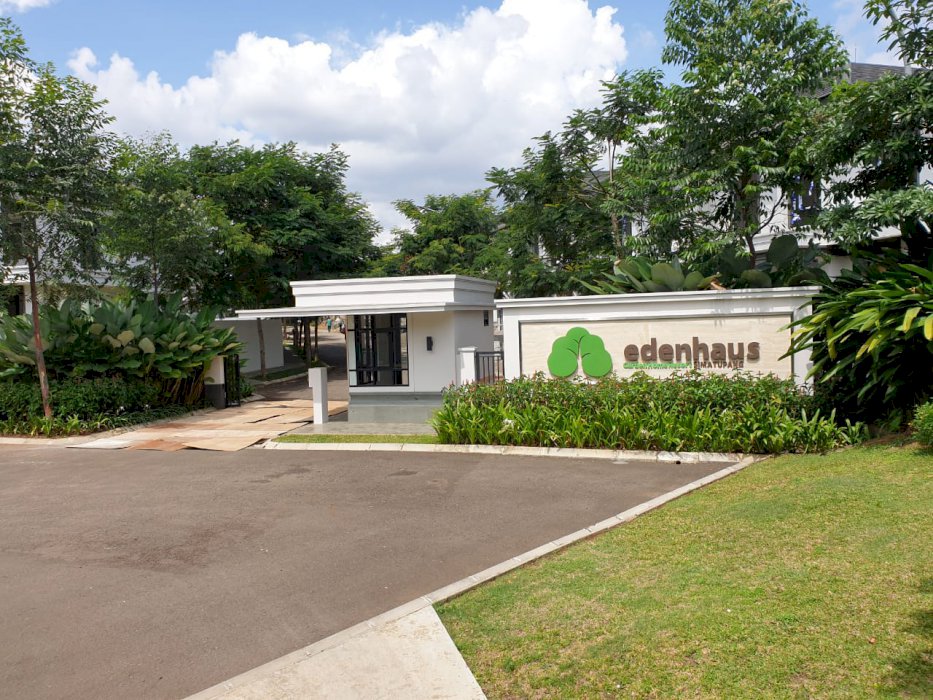 Jual rumah Garden Home Resort Jakarta Selatan