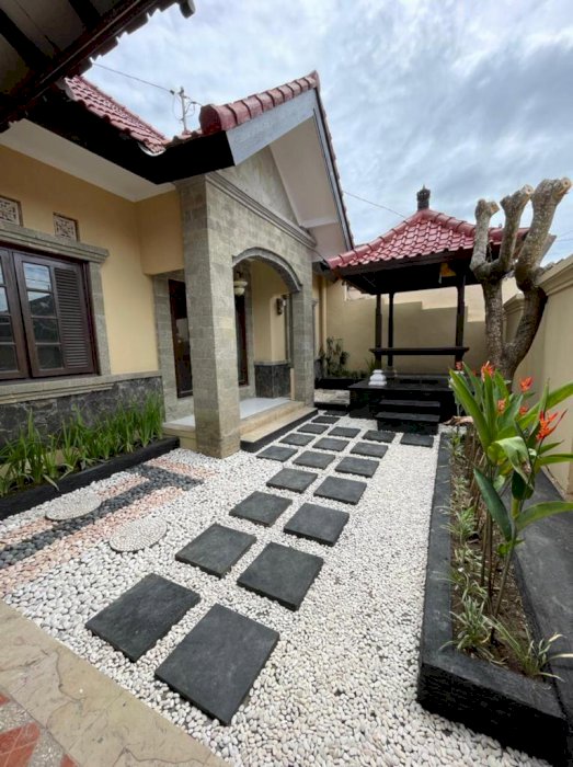 Dijual rumah lantai 1 dikawasan jl tukad balian renon denpasar