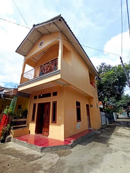 Dijual Rumah Siap Huni Bebas Banjir Lohh!! di Cicukang